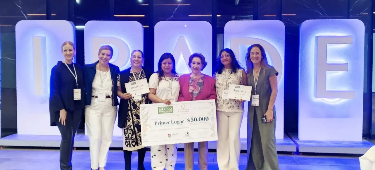 Círculos de Sabor in Inversión Turística Círculos de Sabor award ceremony at IPADE Business School, Mexico City